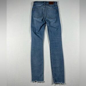 Madewell 9 Inch High Rise Skinny Jeans Ontario Wash Distressed Knees Size 24